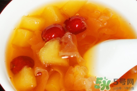 ?銀耳湯經(jīng)常喝有什么好處？經(jīng)常喝銀耳湯有副作用嗎？