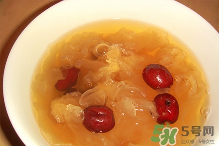 喝銀耳湯能補(bǔ)充膠原蛋白嗎？補(bǔ)充膠原蛋白的食物有哪些？