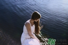 有頸紋怎么辦？頸紋怎么消除？