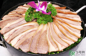 吃狗肉會(huì)得狂犬病嗎？吃狗肉會(huì)不會(huì)得狂犬??？