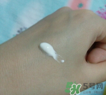 溫碧泉1號水多少錢一瓶?溫碧泉1號水專柜價格 溫碧泉1號水多少錢一瓶?溫碧泉1號水專柜價格