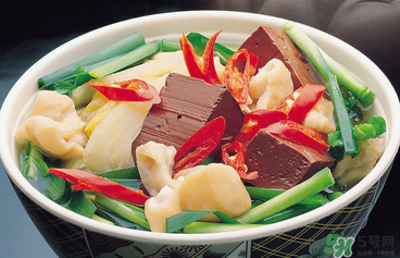 豬血和豆腐能一起吃嗎？豬血可以和豆腐一起吃嗎？