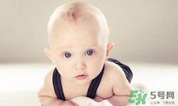 新生兒大便帶血是怎么回事？新生兒大便帶血怎么辦？