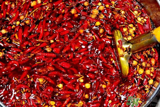 火鍋底料過期了還能吃嗎？過期的火鍋底料還能吃嗎？