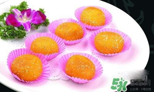 寶寶可以吃南瓜餅嗎？寶寶怎么吃南瓜餅比較好？