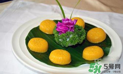 寶寶可以吃南瓜餅嗎？寶寶怎么吃南瓜餅比較好？