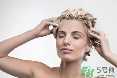 冬天適合用什么洗發(fā)水？冬天用什么洗發(fā)水好？