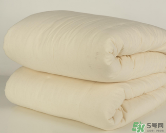 冬天蓋幾斤被子？冬天被子一般幾斤？