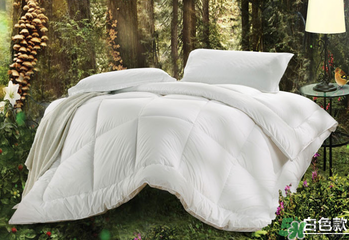 冬天蓋什么被子保暖又舒服？冬天蓋蠶絲被暖和嗎？