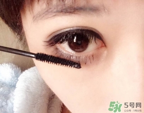 火烈鳥(niǎo)睫毛膏怎么用?火烈鳥(niǎo)睫毛膏使用方法