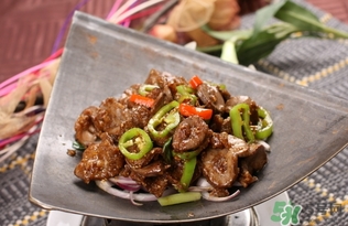 豬腰子里面白色物能吃嗎？豬腰子里的白色能吃嗎？