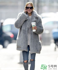 冬天穿什么衣服保暖？冬天穿什么衣服好看？