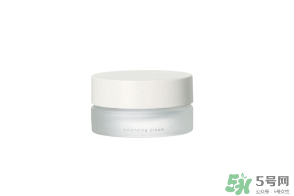 three是什么牌子？three是什么檔次？