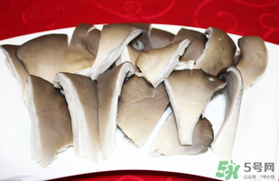 坐月子能吃平菇嗎？坐月子能不能吃平菇？