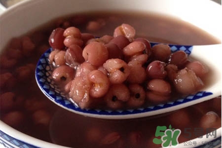 冬天可以喝紅豆薏米粥嗎？冬天喝紅豆薏米粥好嗎？