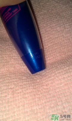 美寶蓮飛箭睫毛膏多少錢？美寶蓮藍(lán)胖子睫毛膏多少錢？