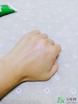 德國(guó)小甘菊護(hù)手霜多少錢 官網(wǎng)價(jià)格說明