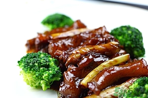 蹄筋的營養(yǎng)價(jià)值 蹄筋的功效與作用