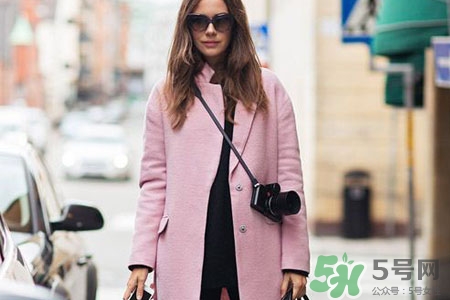 羊毛大衣怎么洗比較好？羊毛呢子大衣自己在家怎么洗？