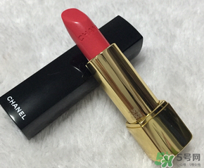 ysl和香奈兒口紅哪個(gè)好？ysl52和香奈兒43對(duì)比