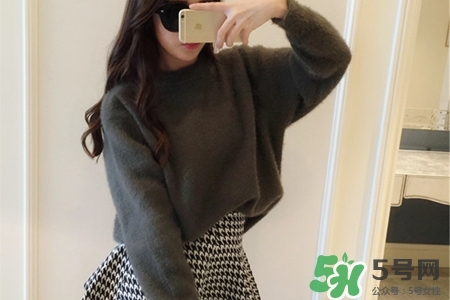 羊絨衫能烘干嗎？羊絨衫可以用烘干機(jī)烘干嗎？