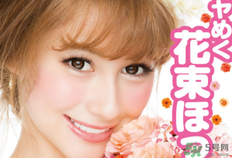 canmake花瓣腮紅珠光還是啞光好？canmake腮紅珠光好看還是啞光？