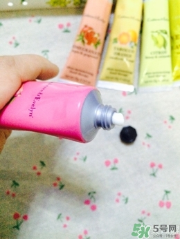 瑰珀翠護(hù)手霜多少錢？crabtree evelyn護(hù)手霜價格多少