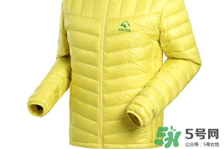 滾筒洗衣機(jī)能洗羽絨服嗎？滾筒洗衣機(jī)甩干羽絨服會(huì)爆炸嗎？