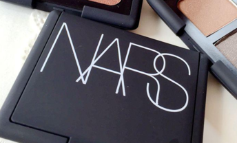 nars眼影哪個(gè)顏色好？nars眼影試色