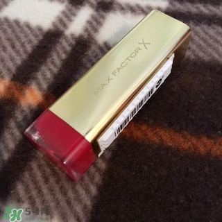 蜜絲佛陀口紅827和825哪個(gè)好 蜜絲佛陀827和825對比