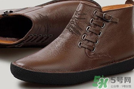 冬天可以穿皮鞋嗎？冬天能穿皮鞋嗎？