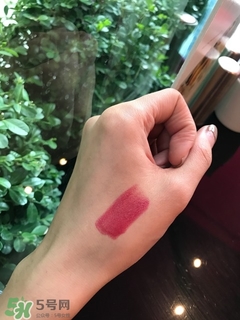 cl黑管口紅和金管有什么區(qū)別？cl黑管和cl金管哪個好？