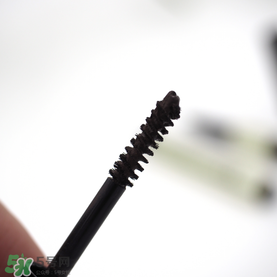 mistine3d三合一眉筆怎么用？mistine3d眉筆使用方法