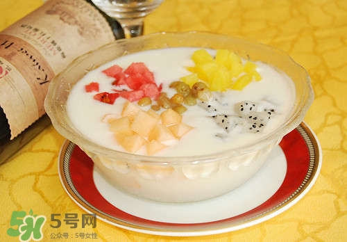 雙皮奶怎么做好吃?吃雙皮奶的好處與壞處 雙皮奶怎么做好吃?吃雙皮奶的好處與壞處