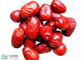 灰棗和紅棗哪種營(yíng)養(yǎng)高？灰棗和紅棗哪個(gè)補(bǔ)血呢？