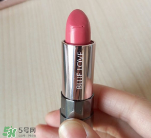 藍(lán)色之戀口紅有毒嗎？藍(lán)色之戀口紅安全嗎？