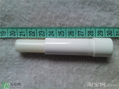 妮維雅唇膏和曼秀雷敦唇膏哪個好？妮維雅和曼秀雷敦對比