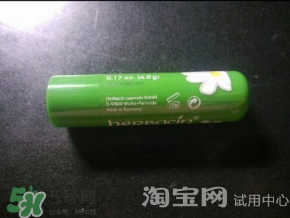 小甘菊唇膏小孩能用嗎？herbacin賀本清小甘菊唇膏小孩可以用嗎？