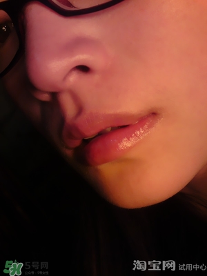 妮維雅唇膏和曼秀雷敦唇膏哪個好？妮維雅和曼秀雷敦對比