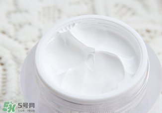 素顏霜會堵塞毛孔嗎？素顏霜會不會堵塞毛孔？