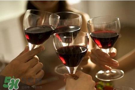 春節(jié)喝黃酒好嗎？春節(jié)喝黃酒的七大健康理由