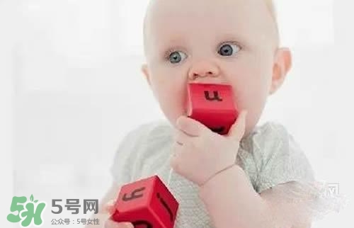 寶寶喜歡撞頭是怎么回事？寶寶喜歡撞頭怎么辦？