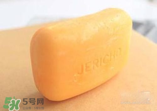 封閉性粉刺用什么洗臉？封閉性粉刺怎么洗臉？