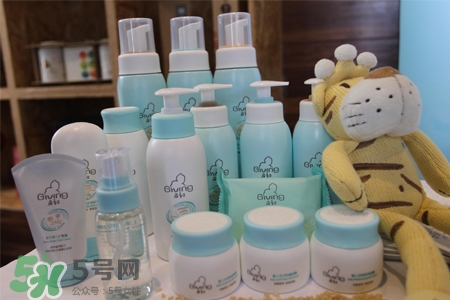 啟初和貝親哪個(gè)好？啟初和貝親護(hù)膚哪個(gè)好用？