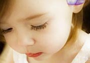 寶寶喜歡咬下嘴唇是怎么回事？寶寶喜歡咬下嘴唇怎么辦？