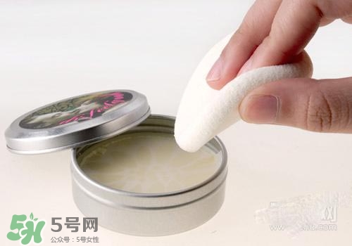 豬油膏和隔離霜哪個先用？豬油膏的使用步驟