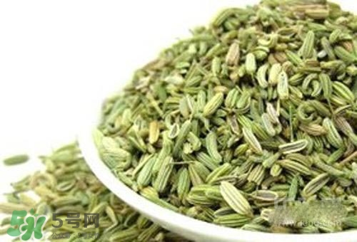 小茴香來(lái)月經(jīng)可以吃嗎？來(lái)月經(jīng)可以吃小茴香嗎？