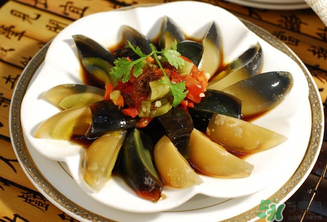 皮蛋有黑點能吃嗎？皮蛋有毒嗎？