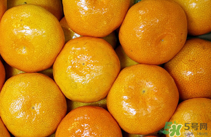 小橘子上火嗎？小橘子吃多了會(huì)上火嗎？