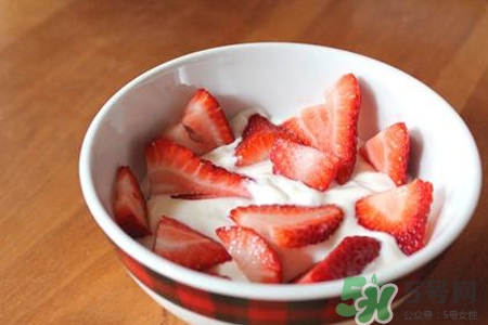 母乳可以做酸奶嗎？母乳也能制酸奶嗎？